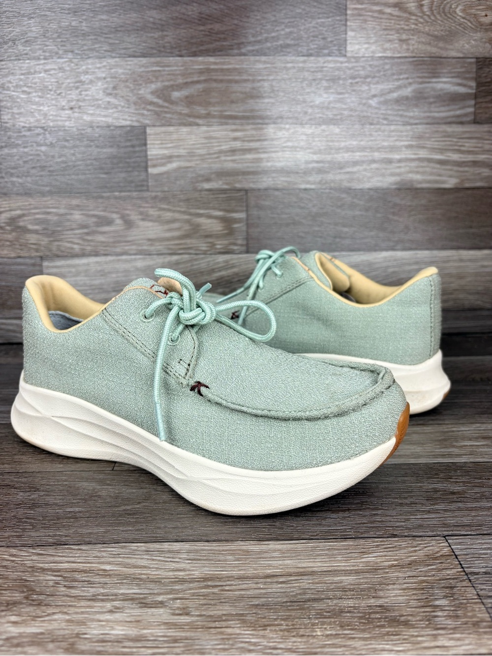 Twisted X Feather X Casual UltraLite X Shoe in Sea Foam Green WCAU002 Women’s 8